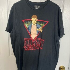 Stranger things T-shirt, Netflix, upside down black size 2 XL